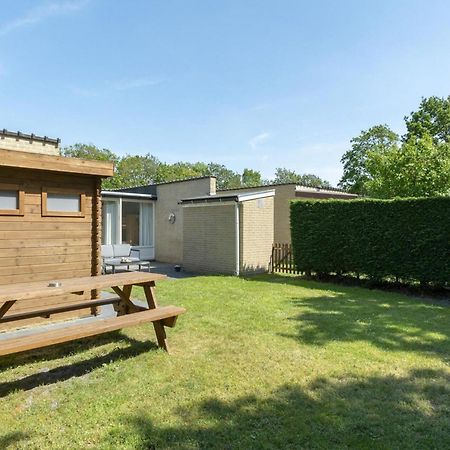Contemporary Bungalow With Garden Sint Maartensvlotbrug ภายนอก รูปภาพ