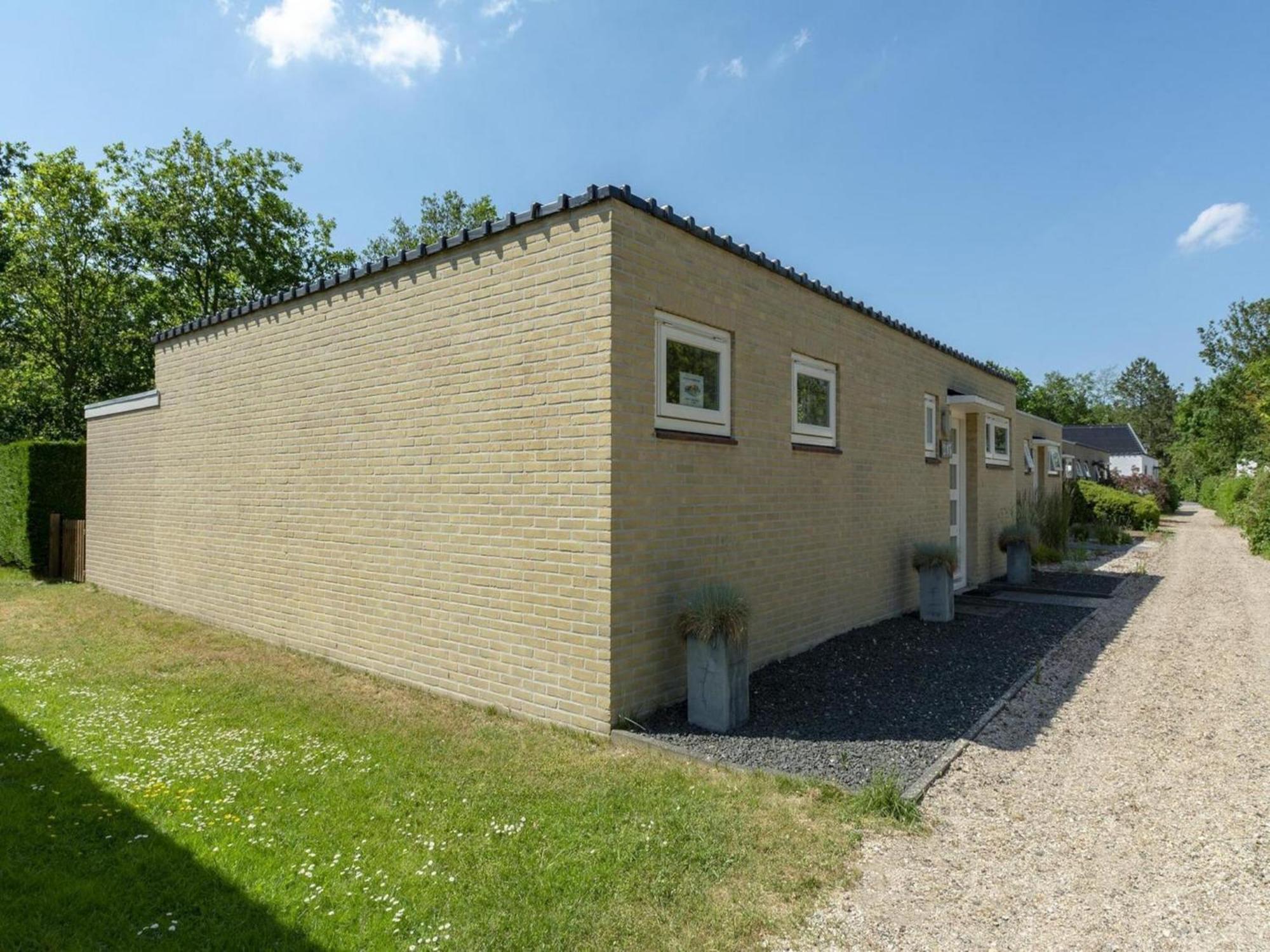 Contemporary Bungalow With Garden Sint Maartensvlotbrug ภายนอก รูปภาพ