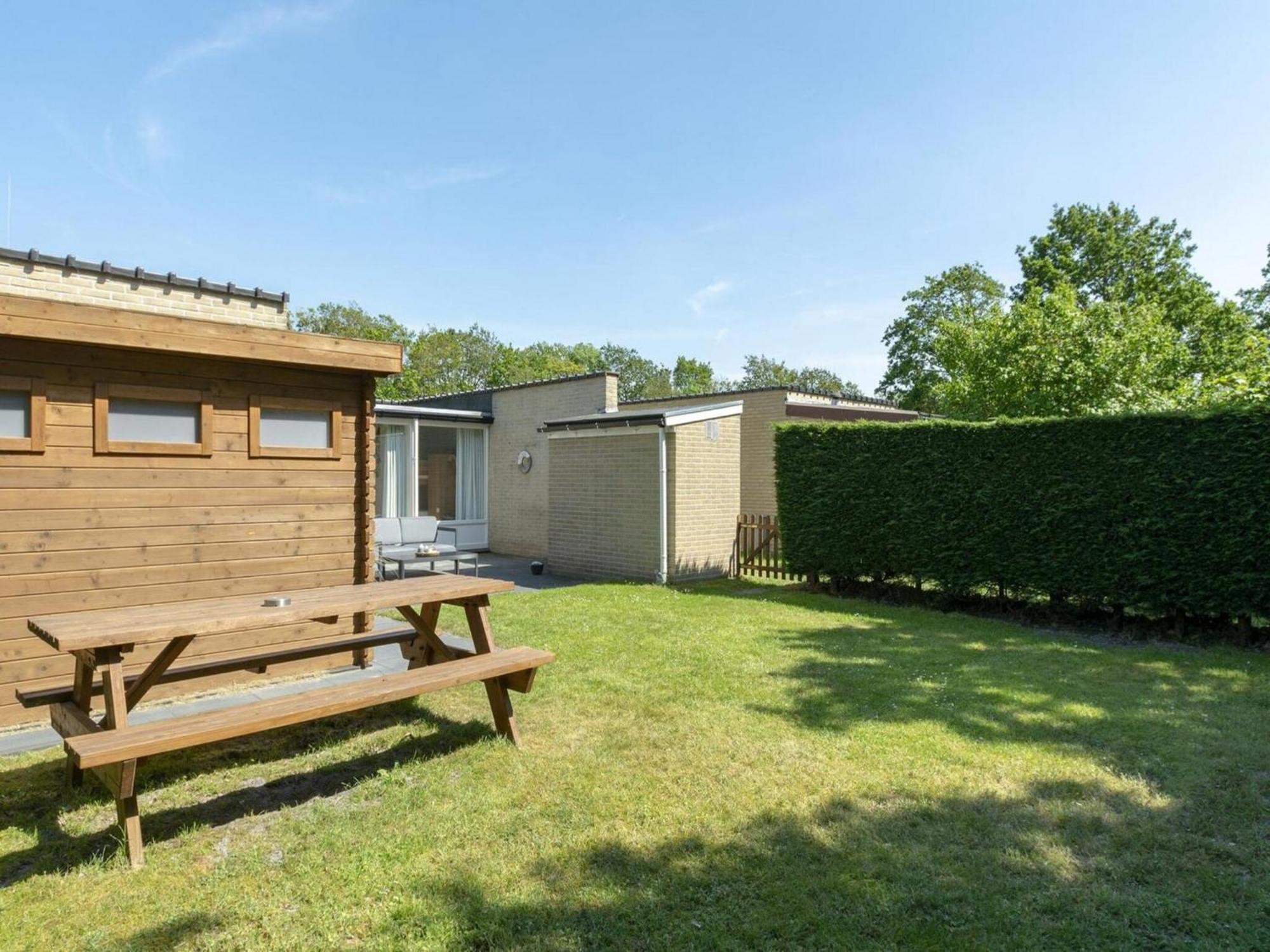 Contemporary Bungalow With Garden Sint Maartensvlotbrug ภายนอก รูปภาพ